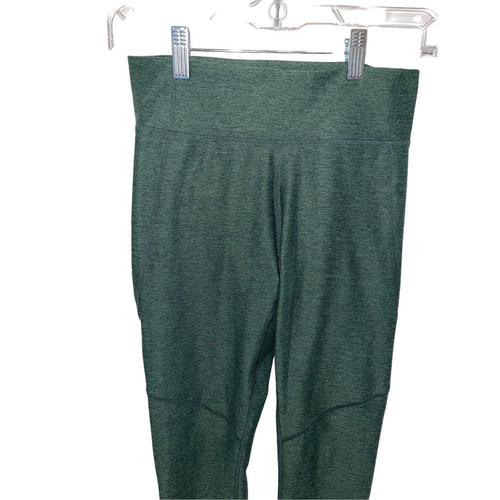 Like new green Outdoor Voices leggings size small